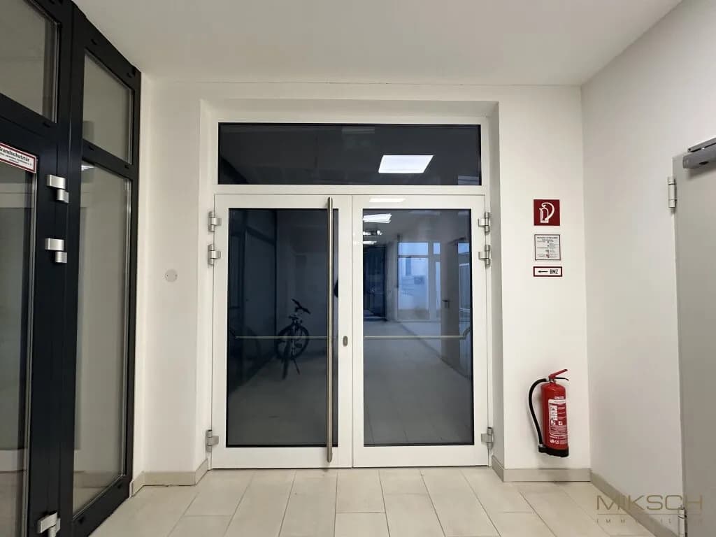 Gewerbeimmobilie mieten in Sankt Pölten – 325 m², € 3.790 – Bild 3 von 12