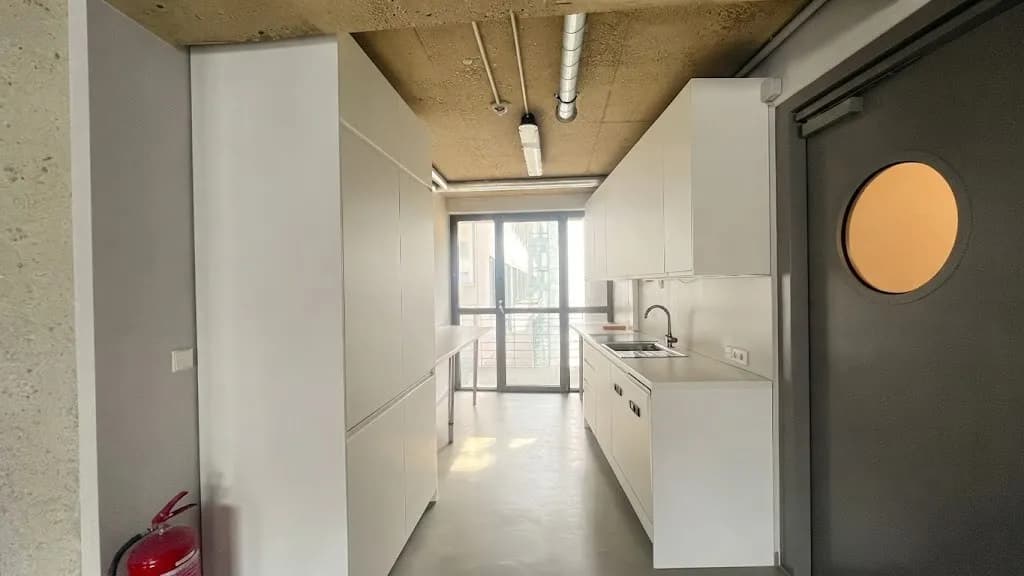 Gewerbeimmobilie mieten in Wien – 338 m², € 17 – Bild 7 von 8