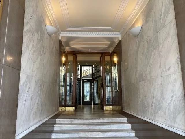 Gewerbeimmobilie mieten in Wien – 491 m², € 16