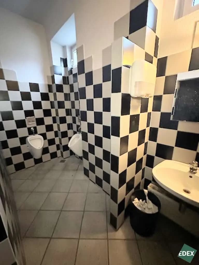 Gewerbeimmobilie mieten in Wien – 538 m², € 2.999 – Bild 8 von 13