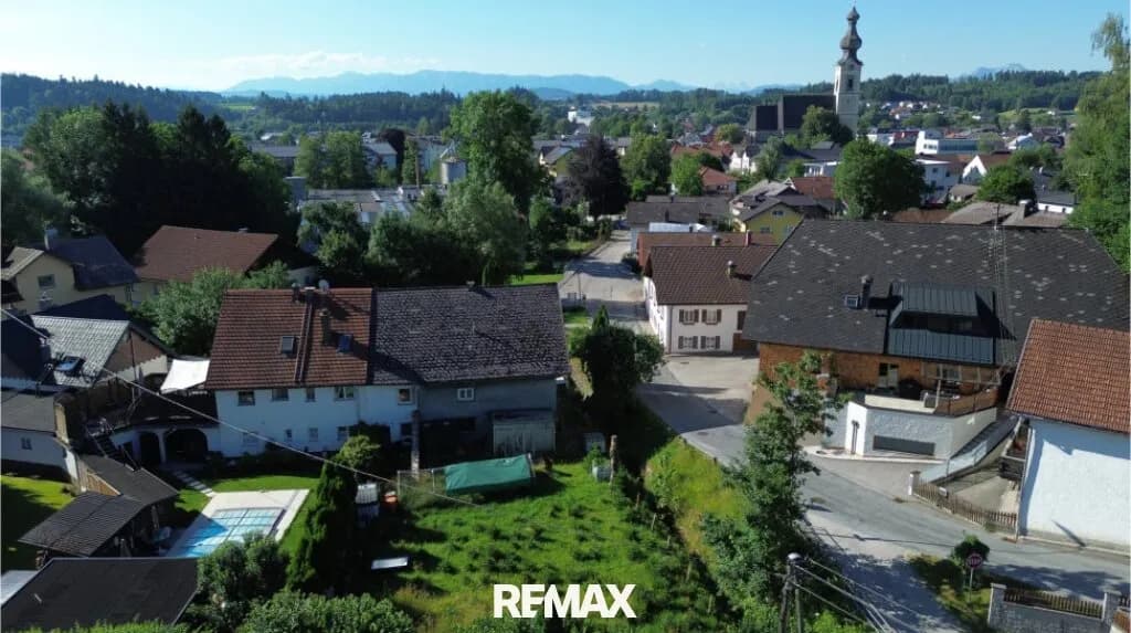 Haus kaufen in Vöcklabruck – 915 m², € 360.000 – Bild 3 von 19