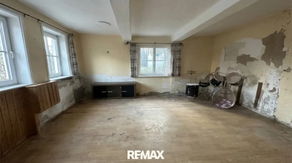 Haus kaufen in Vöcklabruck – 915 m², € 360.000 – Bild 6 von 19