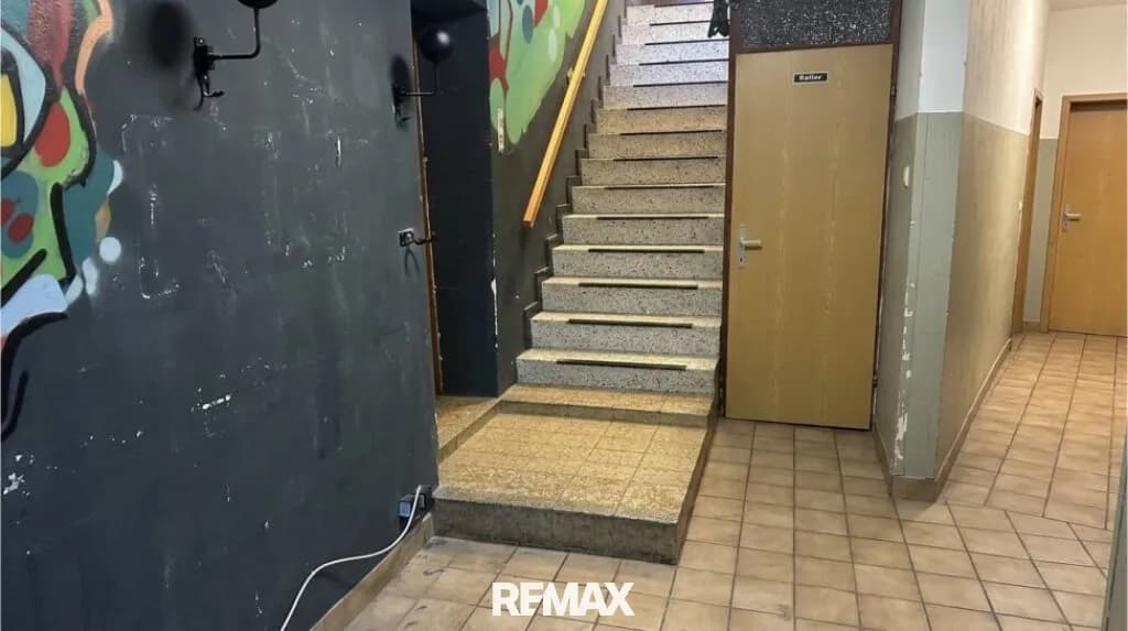 Haus kaufen in Vöcklabruck – 915 m², € 360.000 – Bild 8 von 19
