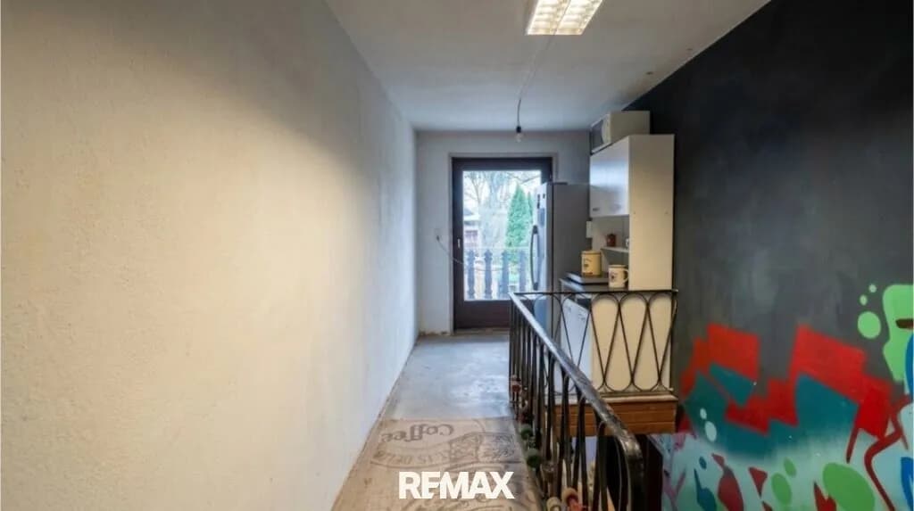 Haus kaufen in Vöcklabruck – 915 m², € 360.000 – Bild 9 von 19