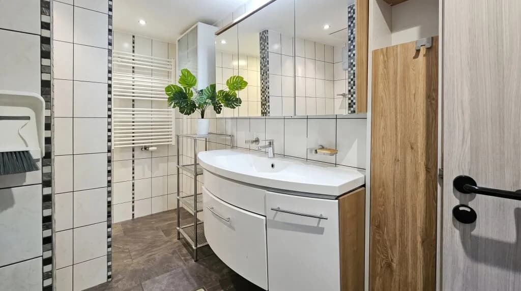 7-Zimmer-Haus kaufen in Mistelbach – 278 m², € 199.900 – Bild 7 von 22
