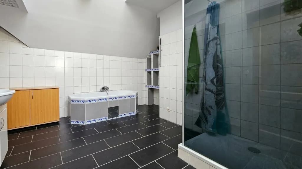 7-Zimmer-Haus kaufen in Mistelbach – 278 m², € 199.900 – Bild 15 von 22