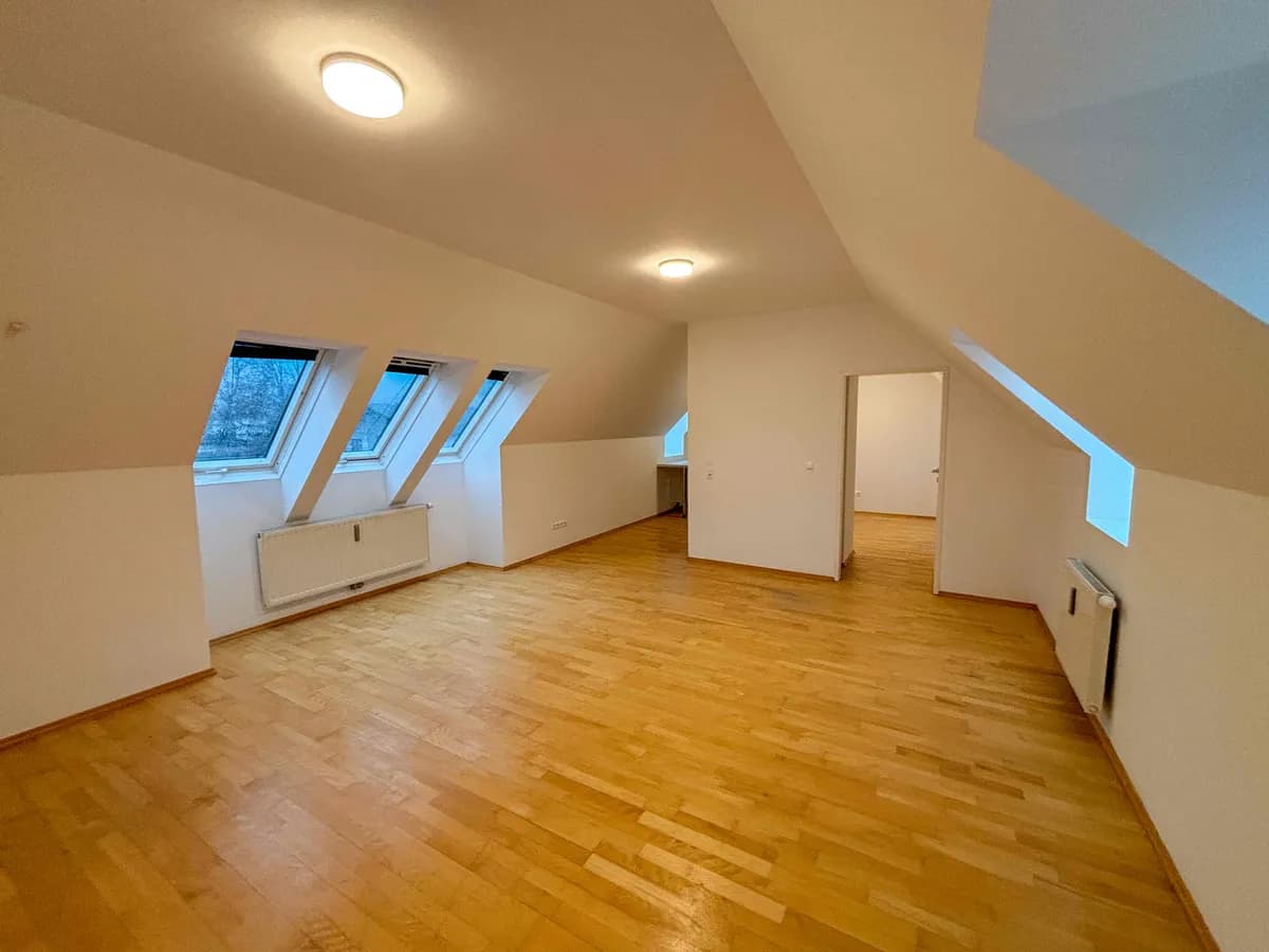 4-Zimmer-Wohnung mieten in Bruck-Mürzzuschlag – 89,75 m², € 815 – Bild 2 von 10