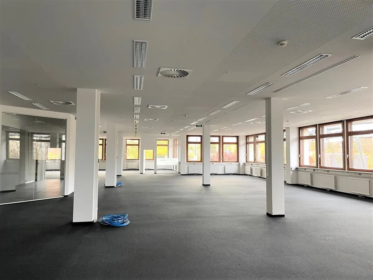 Gewerbeimmobilie mieten in Wien – 607 m², € 11 – Bild 2 von 5
