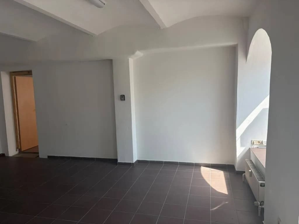 Gewerbeimmobilie mieten in Braunau am Inn – 178 m², € 2.000 – Bild 3 von 7