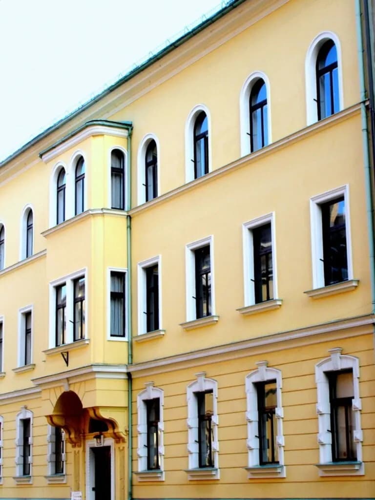 5-Zimmer-Wohnung mieten in Klagenfurt – 149 m², € 1.675