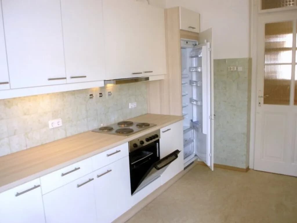 5-Zimmer-Wohnung mieten in Klagenfurt – 149 m², € 1.675 – Bild 3 von 16