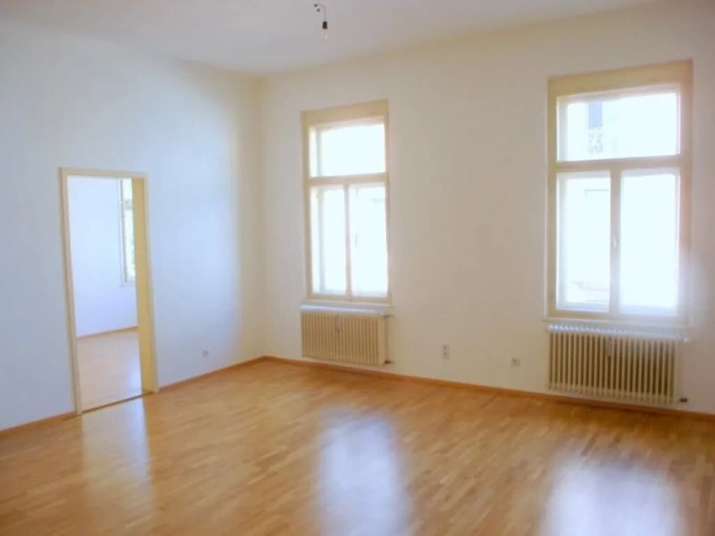 5-Zimmer-Wohnung mieten in Klagenfurt – 149 m², € 1.675 – Bild 11 von 16