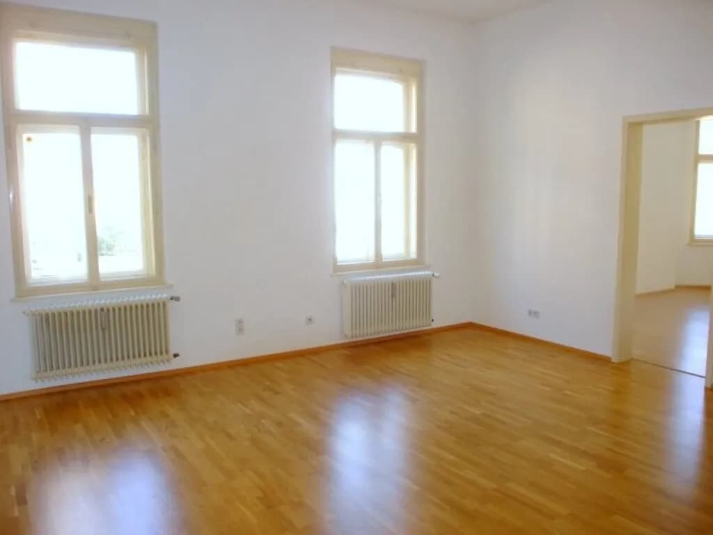 5-Zimmer-Wohnung mieten in Klagenfurt – 149 m², € 1.675 – Bild 12 von 16