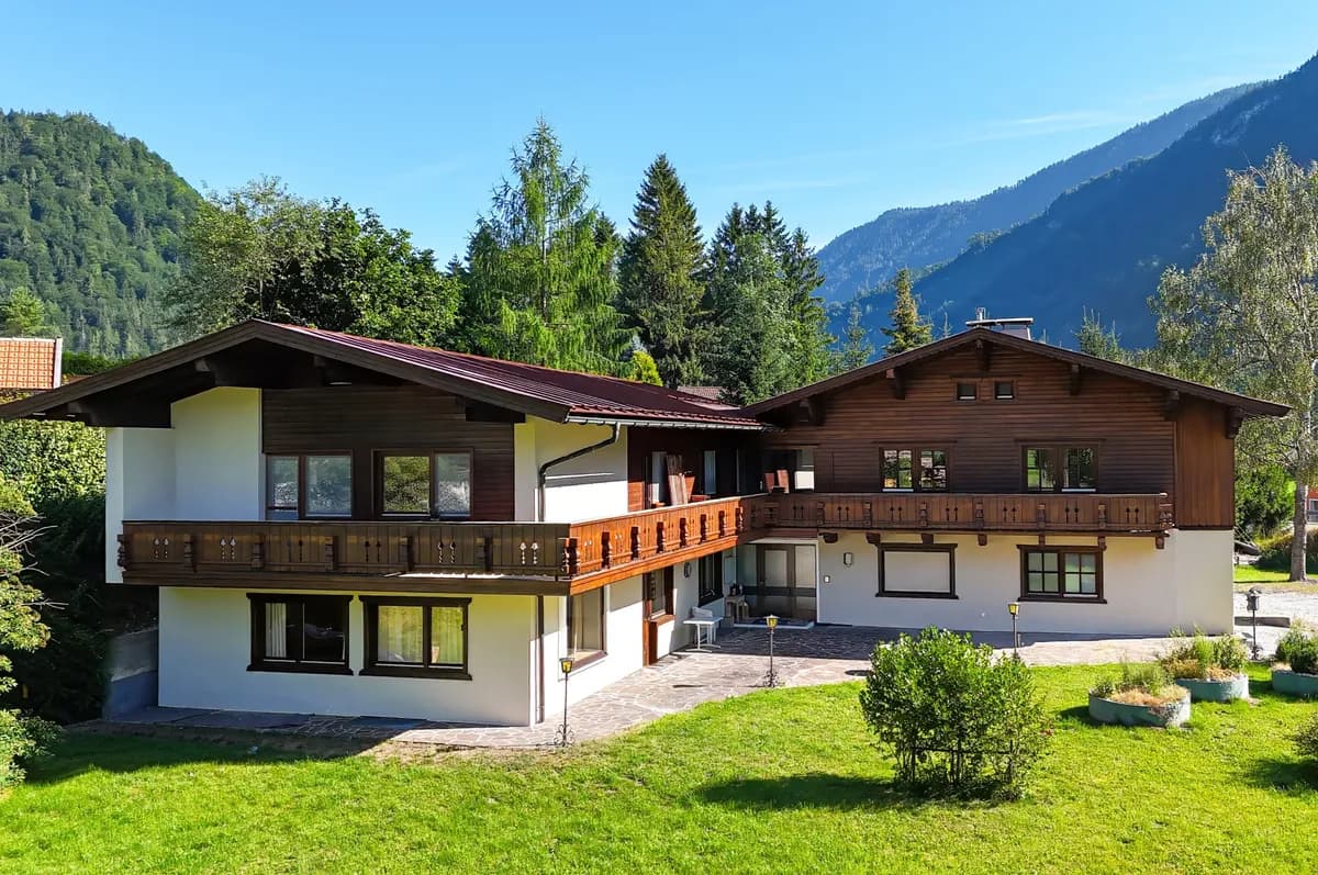 Gewerbeimmobilie kaufen in Kitzbühel – 387,12 m², € 1.332.504