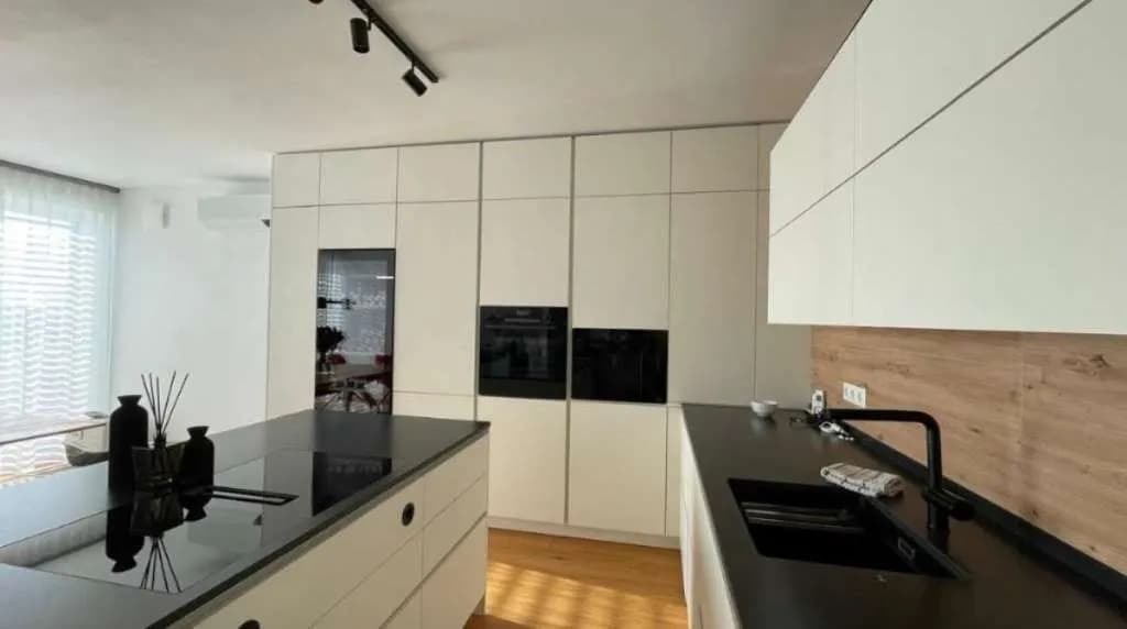 5-Zimmer-Immobilie mieten in Baden – 180 m², € 6.800 – Bild 7 von 24