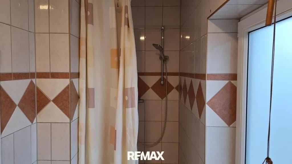 13-Zimmer-Gewerbeimmobilie kaufen in Leibnitz – 455 m², € 329.000 – Bild 17 von 21