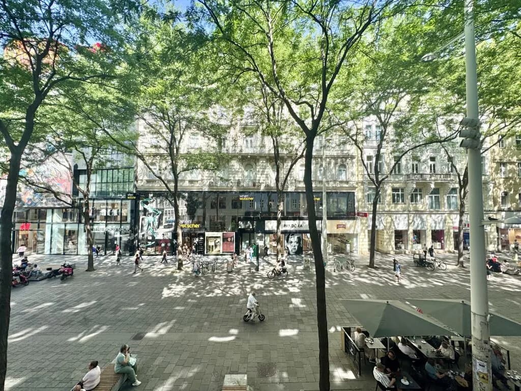 8-Zimmer-Gewerbeimmobilie mieten in Wien – 211 m², € 4.389 – Bild 2 von 18