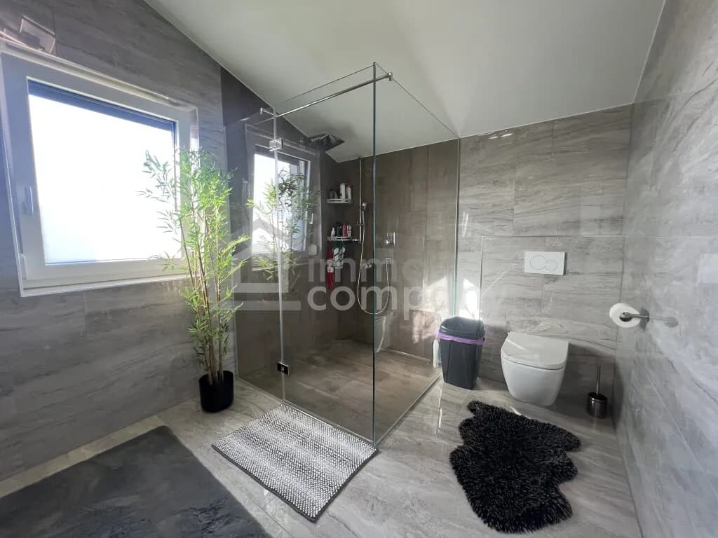 9-Zimmer-Haus kaufen in Vöcklabruck – 290 m², € 1.150.000 – Bild 7 von 11