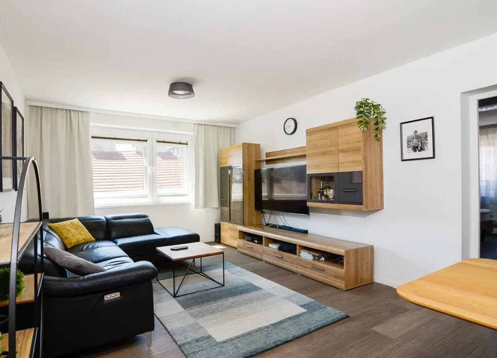2-Zimmer-Wohnung kaufen in Wien – 69,6 m², € 270.000 – Bild 2 von 10