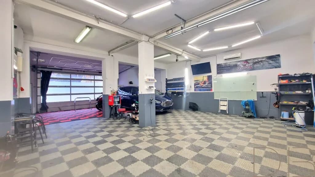 Gewerbeimmobilie mieten in Wien – 130 m², € 4.818 – Bild 2 von 6