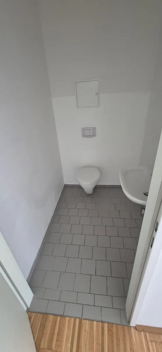 1-Zimmer-Gewerbeimmobilie mieten in Wien – 72 m², € 669 – Bild 10 von 10