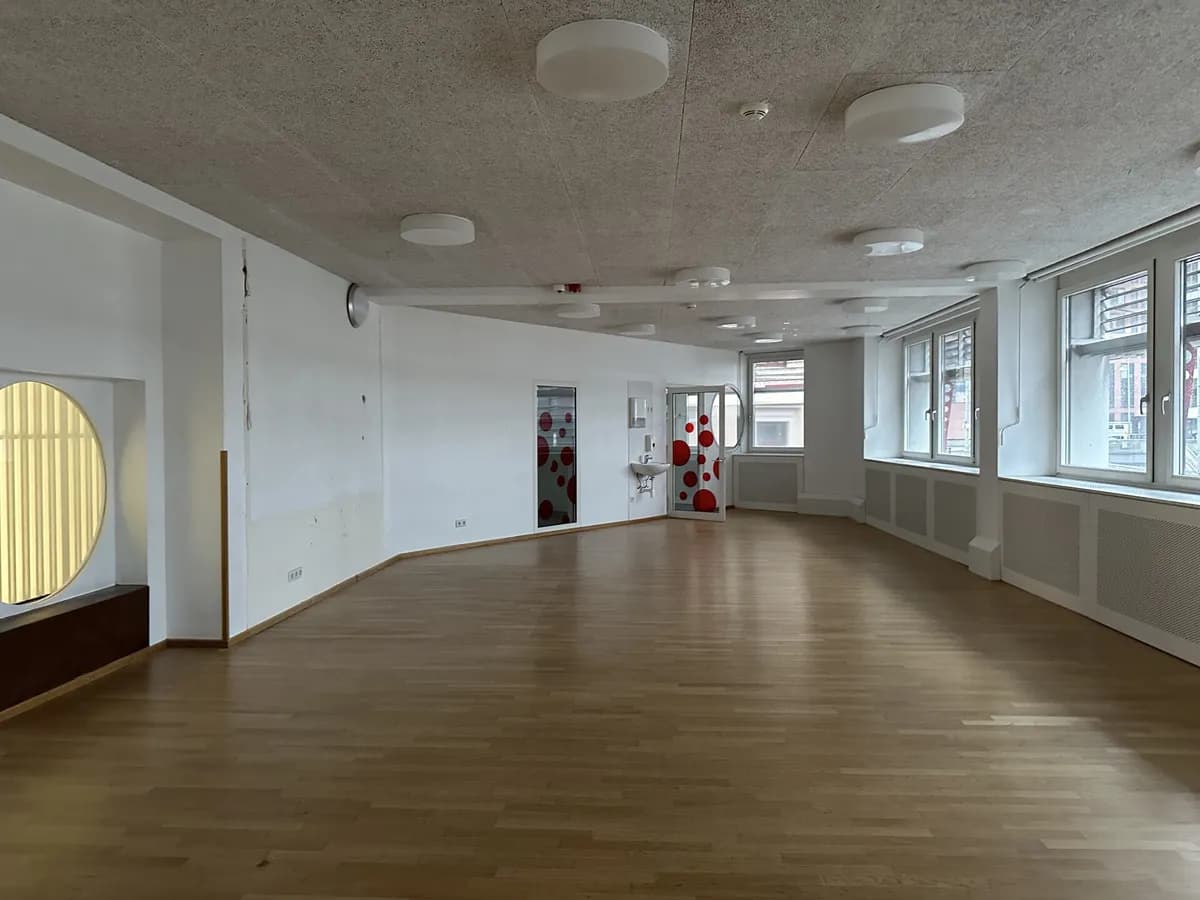 Gewerbeimmobilie mieten in Wien – 736 m², € 9.196 – Bild 4 von 12