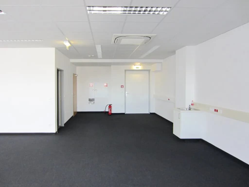 Gewerbeimmobilie mieten in Mödling – 136 m², € 11 – Bild 17 von 23