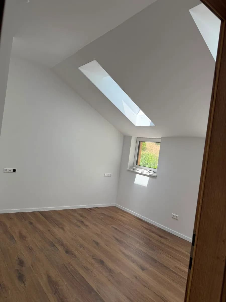 4-Zimmer-Wohnung mieten in Neunkirchen – 90 m², € 1.100 – Bild 4 von 6