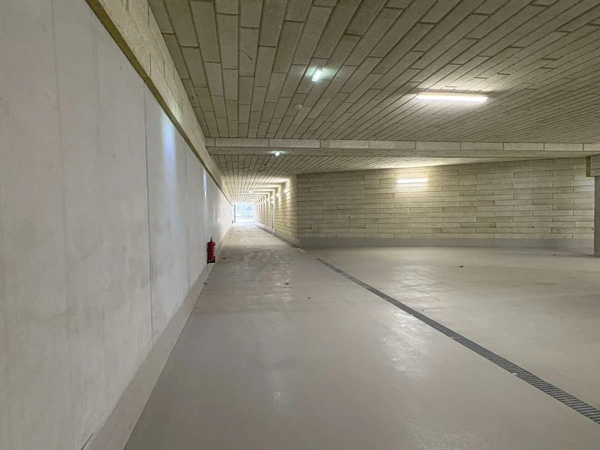 Gewerbeimmobilie mieten in Wien – 2 000 m², € 33.760 – Bild 4 von 8