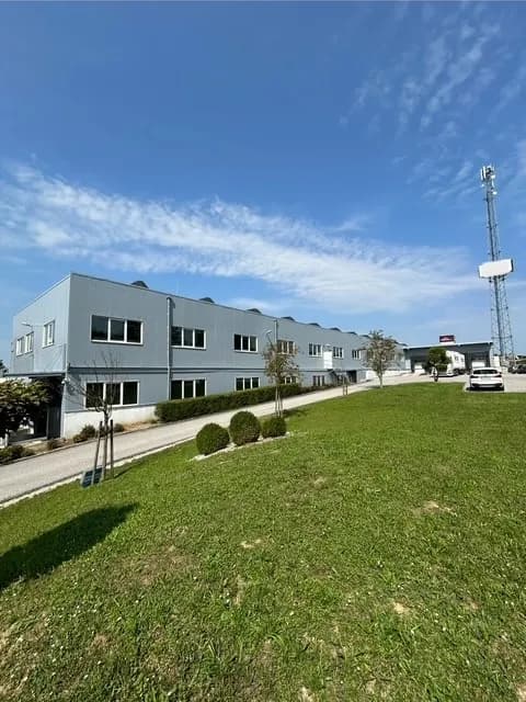 Gewerbeimmobilie mieten in Linz Land – 500 m², € 5