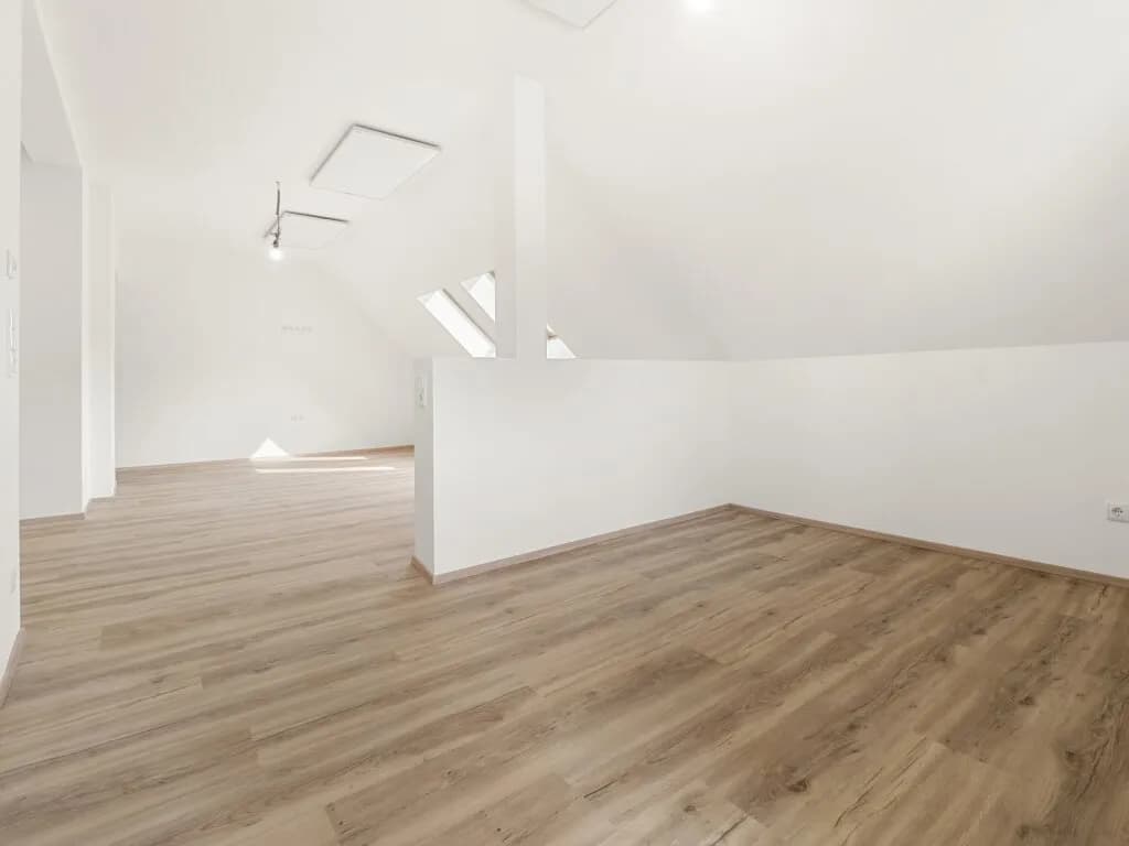 6-Zimmer-Haus kaufen in Klagenfurt Land – 200 m², € 449.000 – Bild 2 von 23
