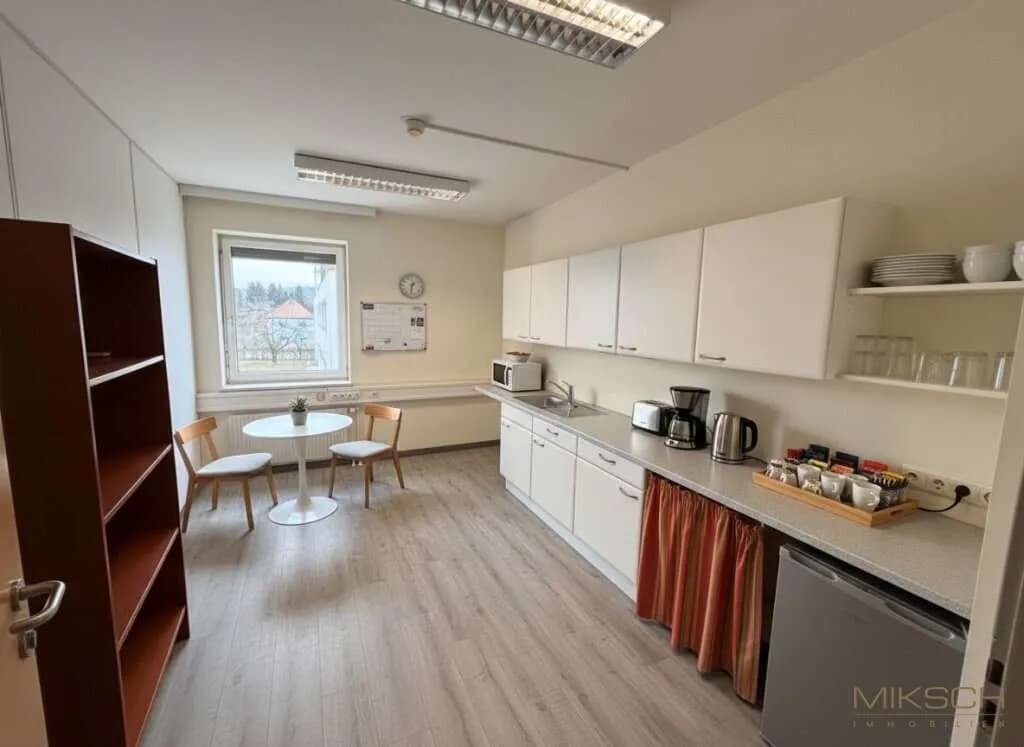 10-Zimmer-Gewerbeimmobilie mieten in Sankt Pölten – 306 m², € 10 – Bild 11 von 15