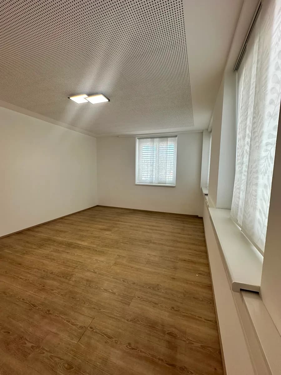 5-Zimmer-Gewerbeimmobilie mieten in Graz – 90 m², € 1.600 – Bild 3 von 11