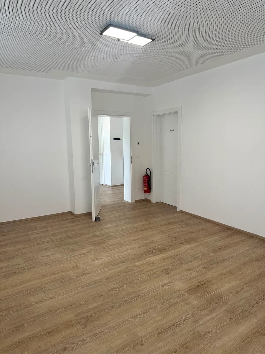 5-Zimmer-Gewerbeimmobilie mieten in Graz – 90 m², € 1.600 – Bild 4 von 11