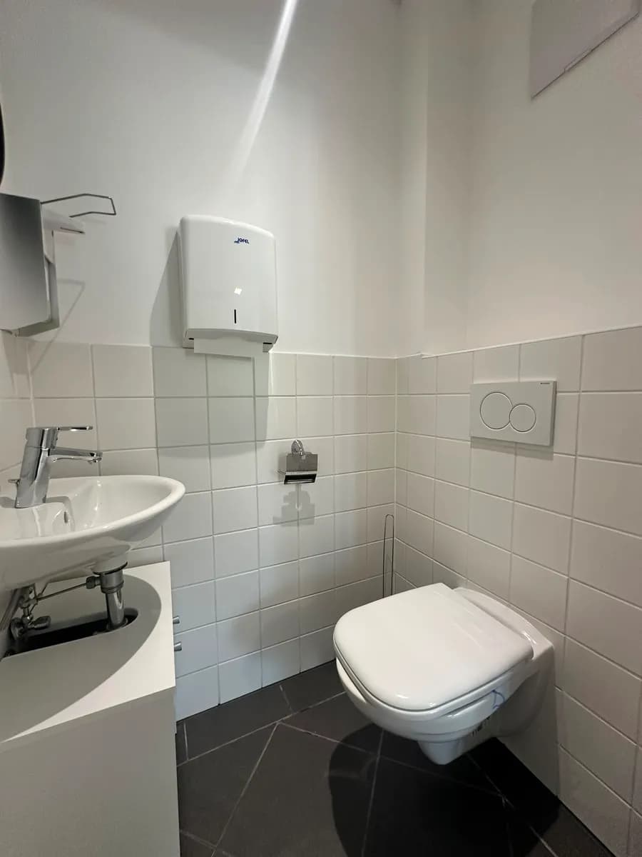 5-Zimmer-Gewerbeimmobilie mieten in Graz – 90 m², € 1.600 – Bild 5 von 11