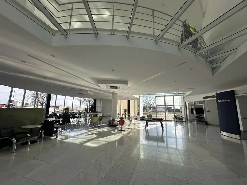 Gewerbeimmobilie mieten in Wien – 22 040 m² – Bild 12 von 12