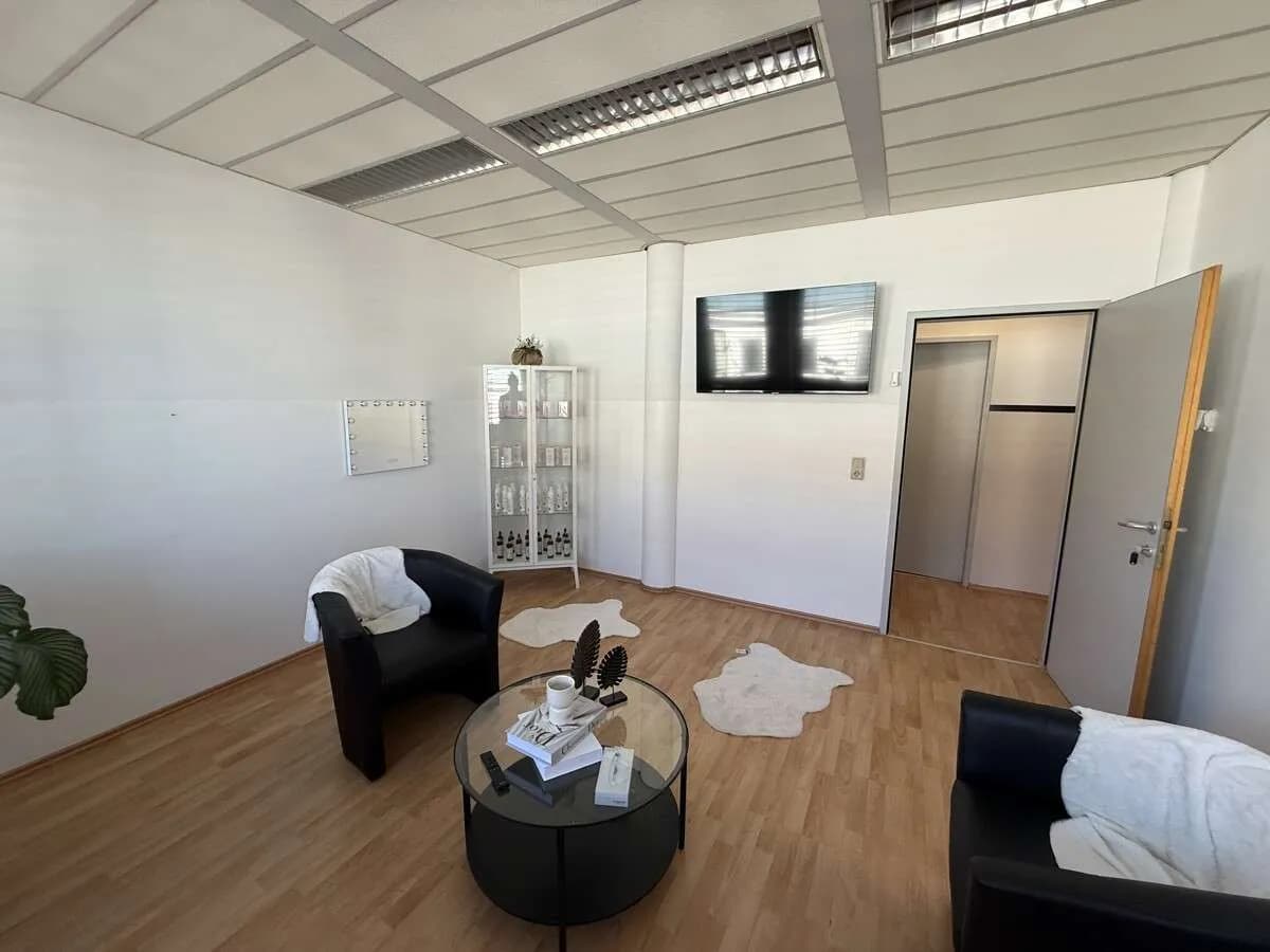 Gewerbeimmobilie mieten in Wien – 245 m², € 12 – Bild 3 von 13