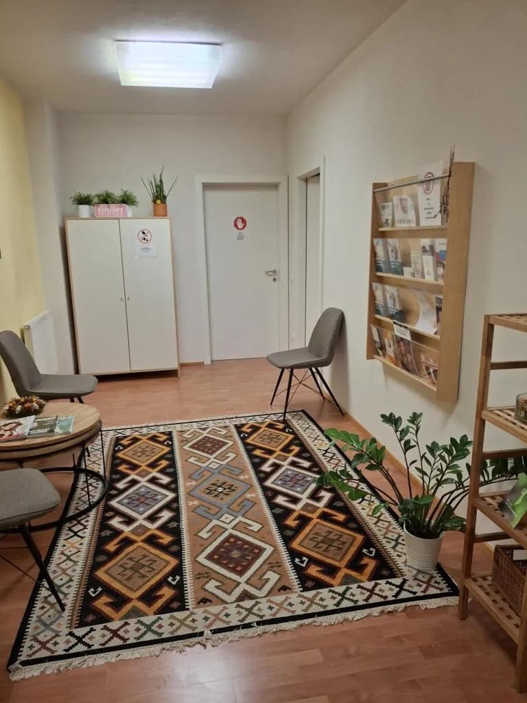 Gewerbeimmobilie mieten in Ried im Innkreis – 110 m², € 989 – Bild 7 von 12