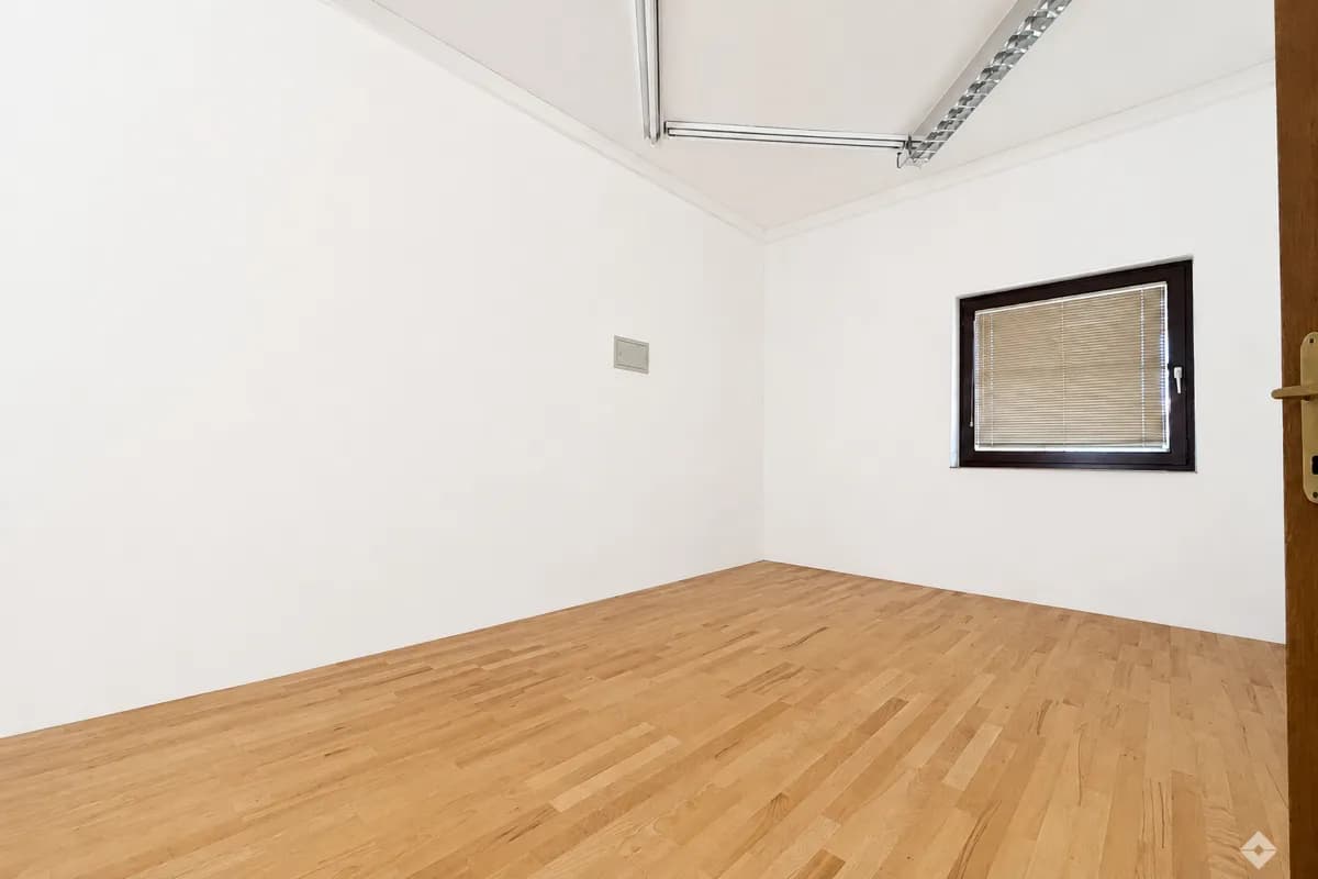 Gewerbeimmobilie mieten in Salzburg Stadt – 173 m², € 1.882 – Bild 5 von 8
