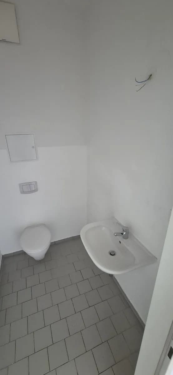 2-Zimmer-Gewerbeimmobilie mieten in Wien – 125 m², € 1.115 – Bild 14 von 14