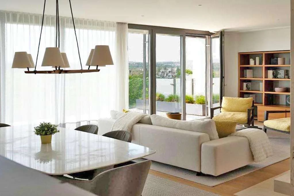 3-Zimmer-Wohnung mieten in Wien – 138 m², € 7.500 – Bild 1 von 12