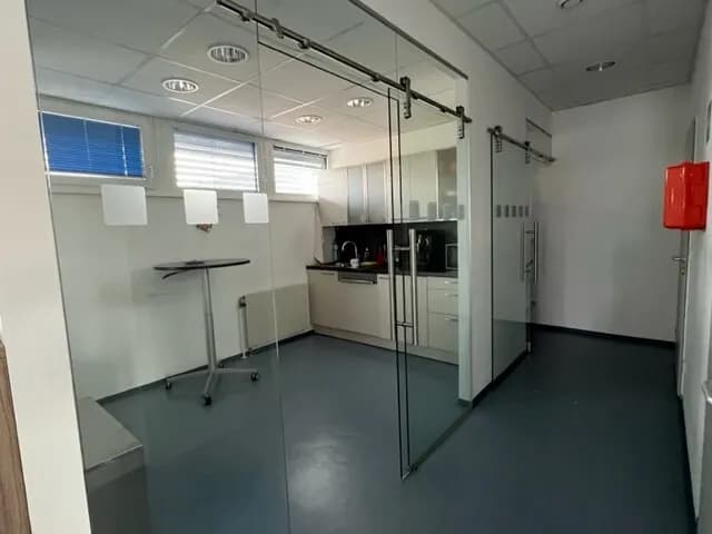Gewerbeimmobilie mieten in Wien – 166 m², € 12 – Bild 4 von 13