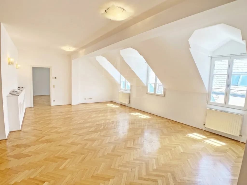 7-Zimmer-Wohnung mieten in Wien – 212,4 m², € 4.825