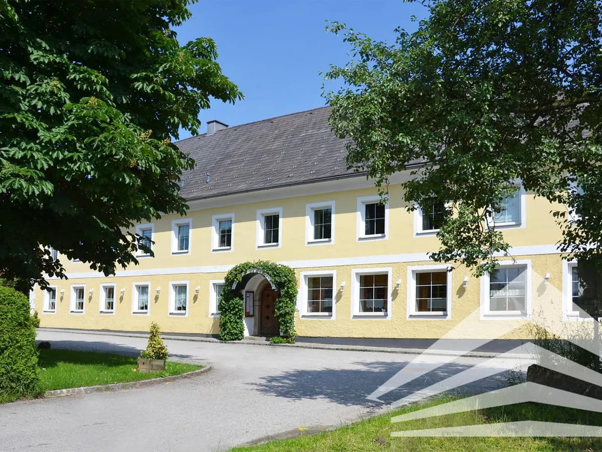 Gewerbeimmobilie kaufen in Steyr-Land – 2 275 m²