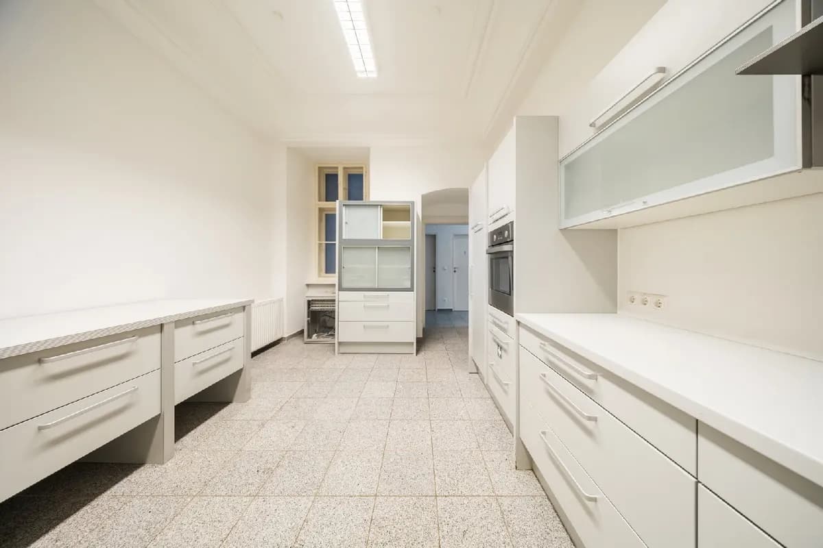 9-Zimmer-Gewerbeimmobilie mieten in Wien – 281 m², € 6.294 – Bild 14 von 32