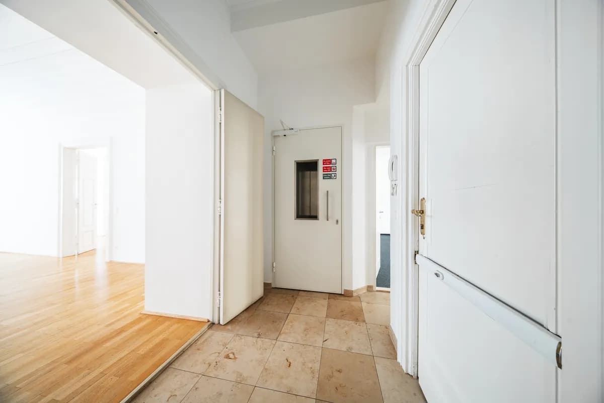 9-Zimmer-Gewerbeimmobilie mieten in Wien – 281 m², € 6.294 – Bild 19 von 32