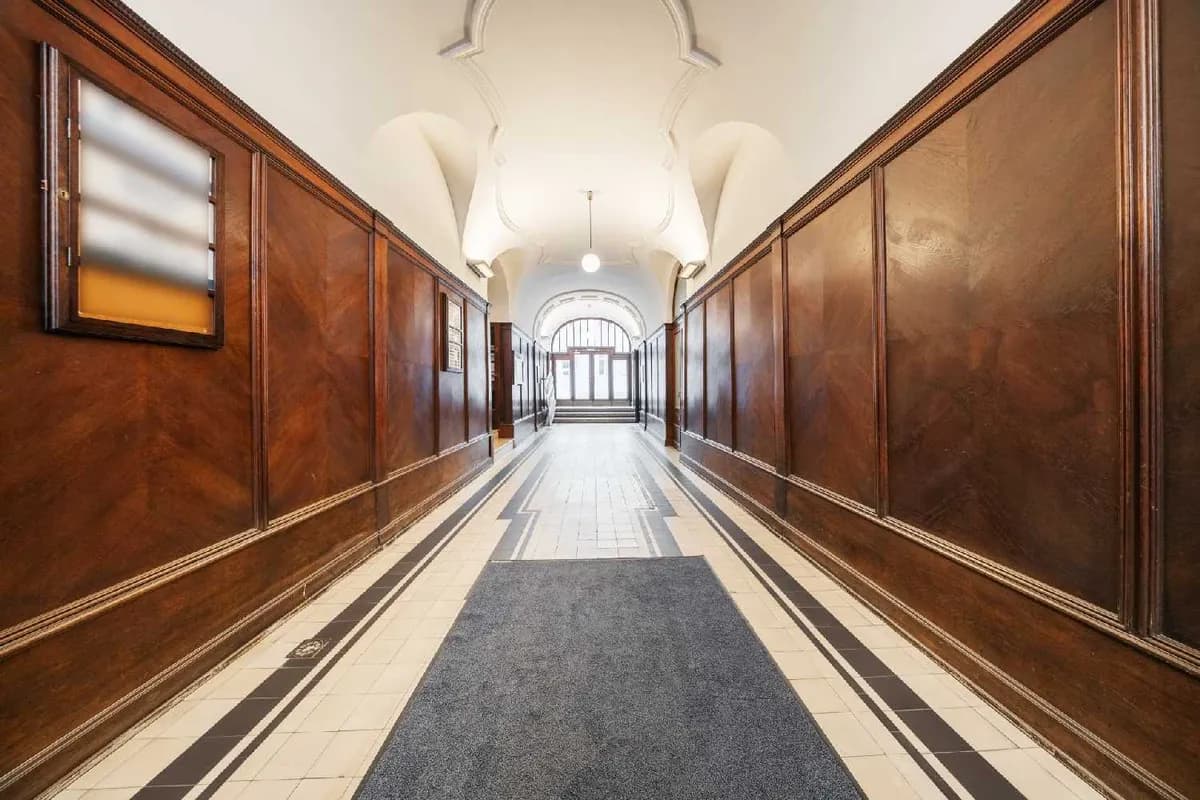 9-Zimmer-Gewerbeimmobilie mieten in Wien – 281 m², € 6.294 – Bild 31 von 32