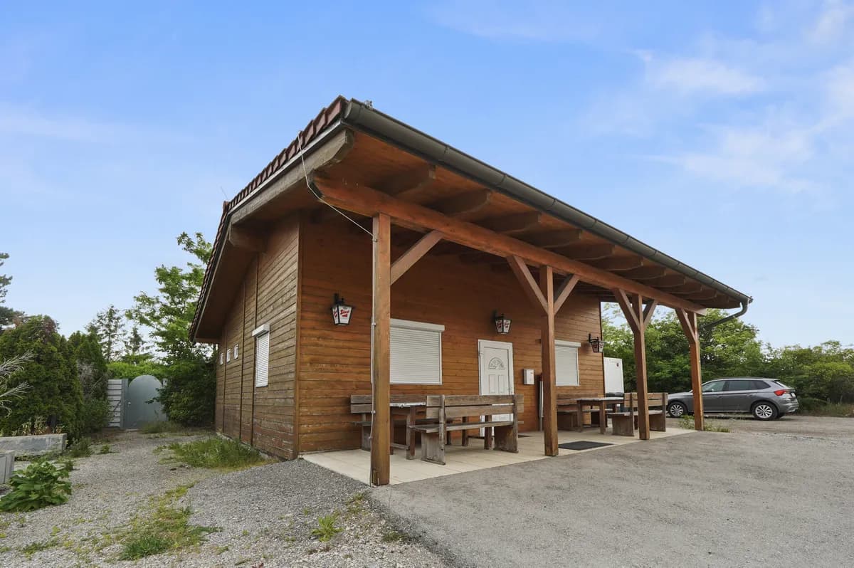 Gewerbeimmobilie kaufen in Wiener Neustadt Land – 54 m², € 119.000