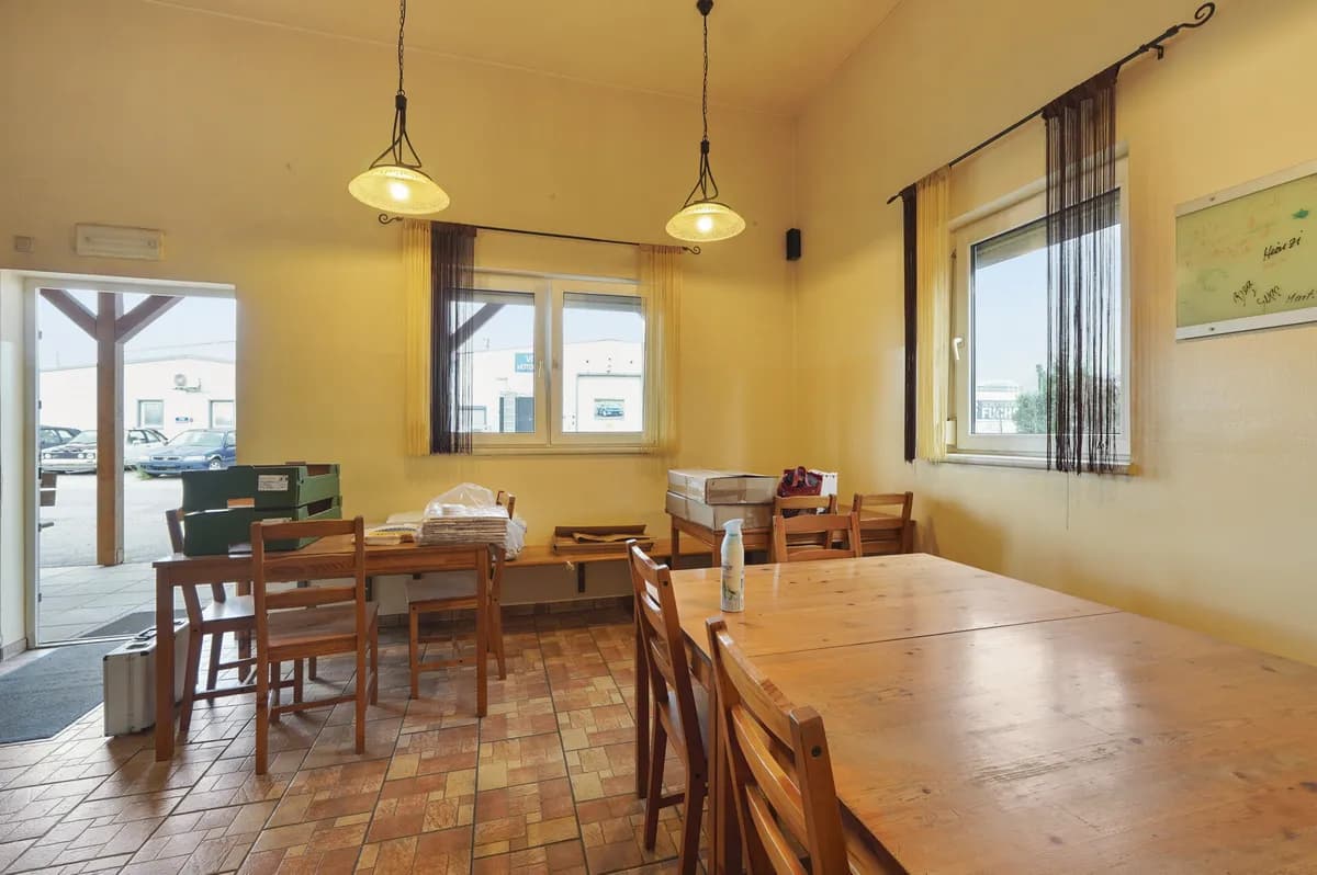 Gewerbeimmobilie kaufen in Wiener Neustadt Land – 54 m², € 119.000 – Bild 11 von 14