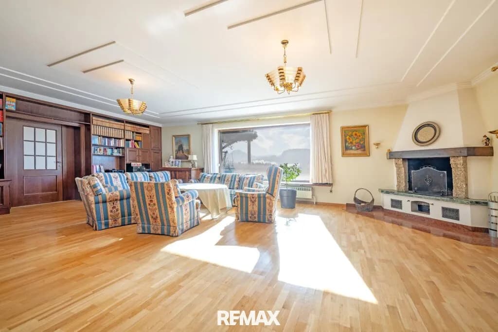 11-Zimmer-Haus kaufen in Salzburg-Umgebung – 401 m², € 1.600.000 – Bild 2 von 13